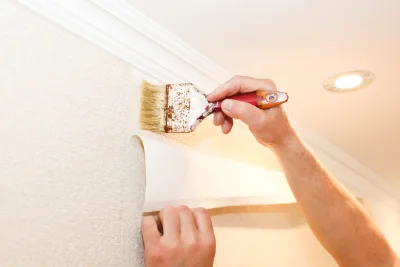 Pose de papier peint à Gury — revêtements muraux et toiles de verre